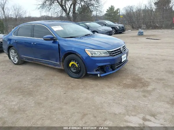 1VWGT7A38HC032127 2017 VOLKSWAGEN PASSAT - Image 1