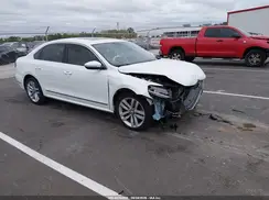 1VWGT7A38HC048201 2017 VOLKSWAGEN PASSAT