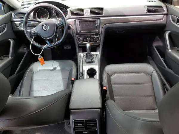 1VWGT7A38HC054466 2017 VOLKSWAGEN PASSAT - Image 8