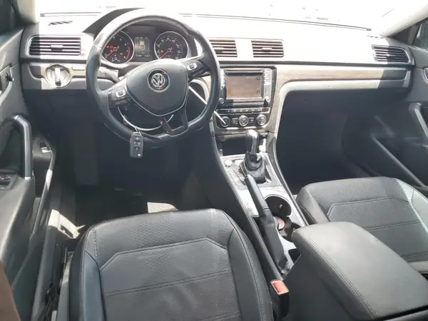 1VWGT7A38HC055178 2017 VOLKSWAGEN PASSAT - Image 8