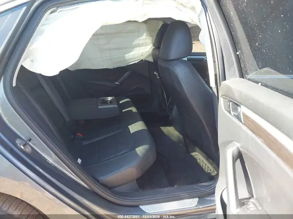 1VWGT7A38HC061207 2017 VOLKSWAGEN PASSAT - Image 8