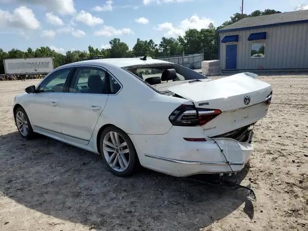 1VWGT7A39HC000688 2017 VOLKSWAGEN PASSAT - Image 2