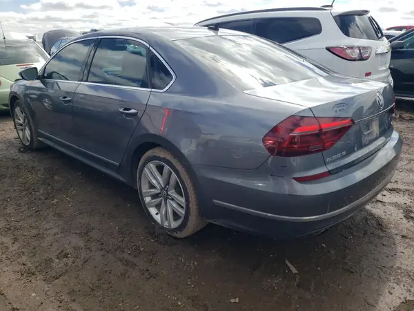 1VWGT7A39HC007270 2017 VOLKSWAGEN PASSAT - Image 2