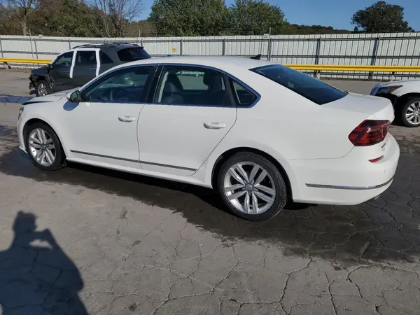 1VWGT7A39HC019273 2017 VOLKSWAGEN PASSAT - Image 2