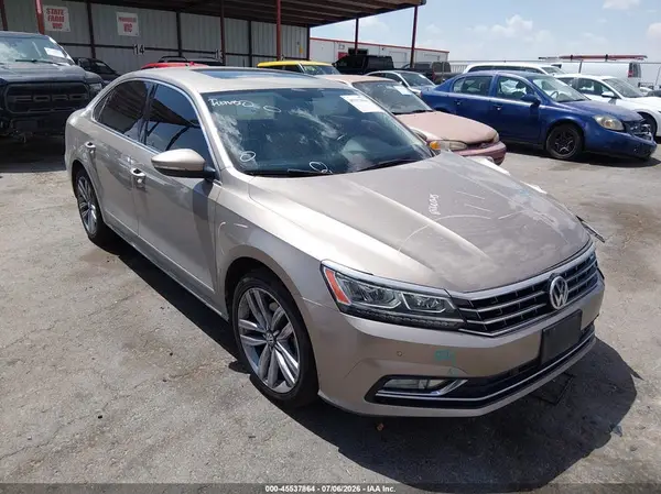 1VWGT7A39HC029768 2017 VOLKSWAGEN PASSAT - Image 1