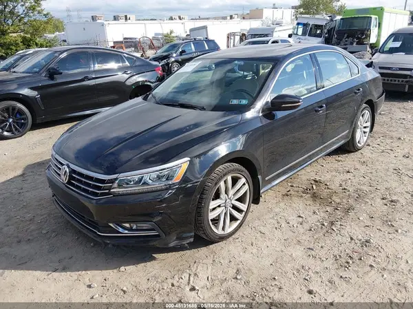 1VWGT7A39HC030385 2017 VOLKSWAGEN PASSAT - Image 2