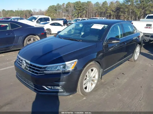 1VWGT7A39HC032881 2017 VOLKSWAGEN PASSAT - Image 2
