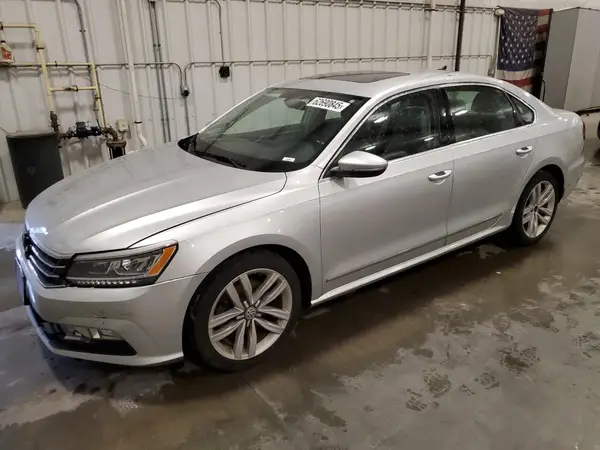 1VWGT7A39HC039300 2017 VOLKSWAGEN PASSAT - Image 1