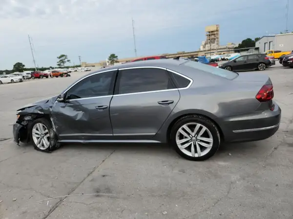 1VWGT7A39HC048434 2017 VOLKSWAGEN PASSAT - Image 2
