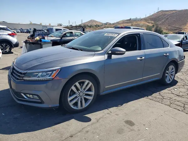 1VWGT7A39HC049292 2017 VOLKSWAGEN PASSAT - Image 1