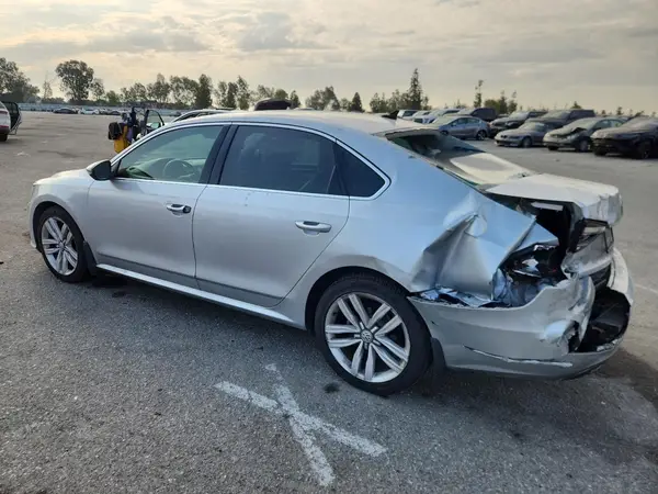 1VWGT7A39HC059837 2017 VOLKSWAGEN PASSAT - Image 2