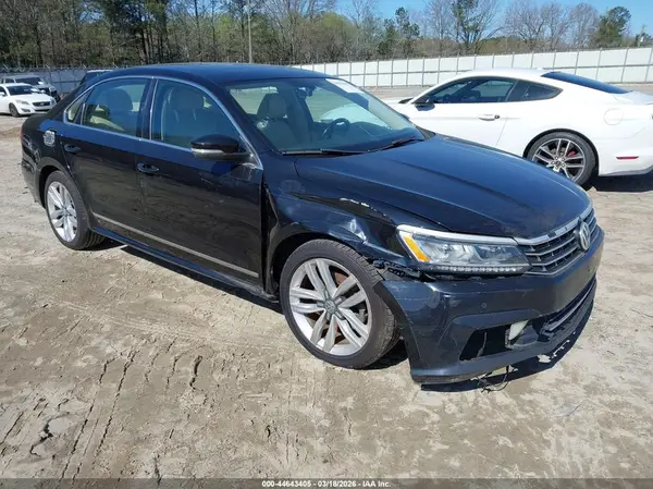 1VWGT7A39HC067078 2017 VOLKSWAGEN PASSAT - Image 1