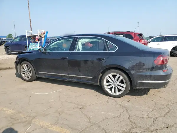 1VWGT7A39HC073656 2017 VOLKSWAGEN PASSAT - Image 2