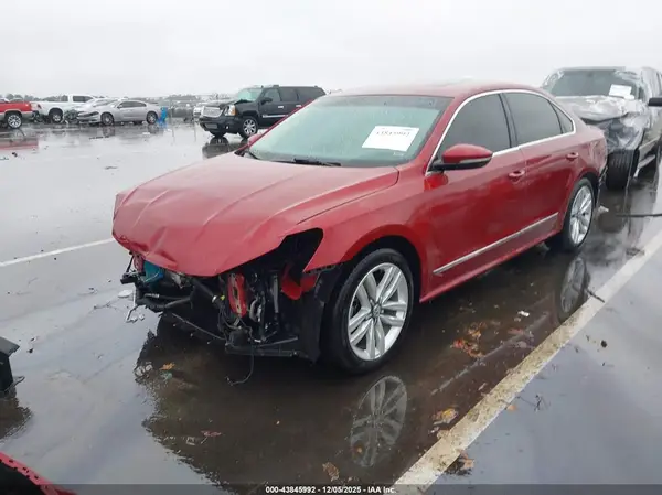 1VWGT7A39HC082406 2017 VOLKSWAGEN PASSAT - Image 2