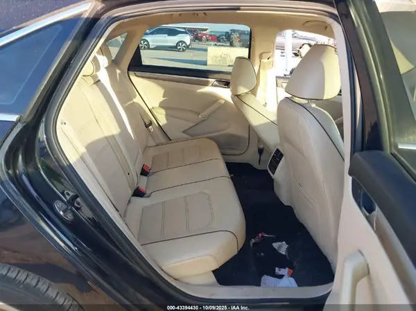1VWGT7A3XHC008248 2017 VOLKSWAGEN PASSAT - Image 8