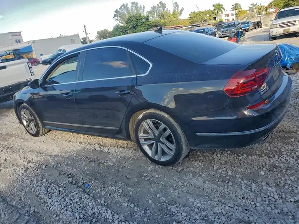 1VWGT7A3XHC022652 2017 VOLKSWAGEN PASSAT - Image 2
