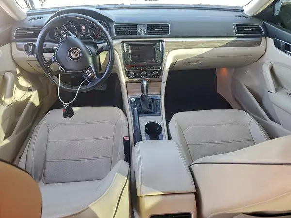 1VWGT7A3XHC022652 2017 VOLKSWAGEN PASSAT - Image 8