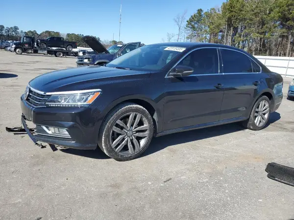 1VWGT7A3XHC027124 2017 VOLKSWAGEN PASSAT - Image 1