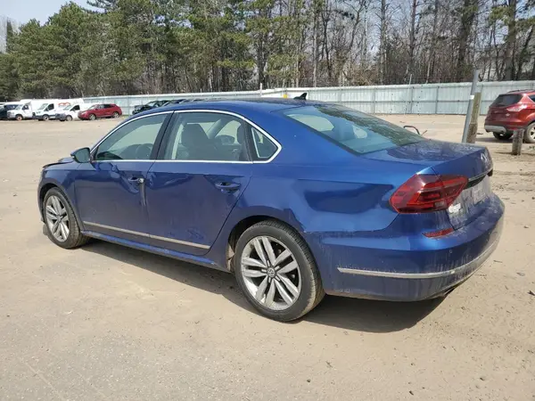 1VWGT7A3XHC030931 2017 VOLKSWAGEN PASSAT - Image 2