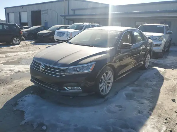 1VWGT7A3XHC033604 2017 VOLKSWAGEN PASSAT - Image 1