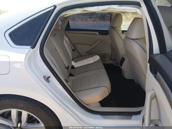 1VWGT7A3XHC048426 2017 VOLKSWAGEN PASSAT - Image 8