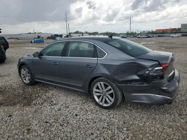 1VWGT7A3XHC053786 2017 VOLKSWAGEN PASSAT - Image 2