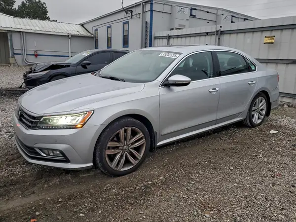 1VWGT7A3XHC074637 2017 VOLKSWAGEN PASSAT - Image 1