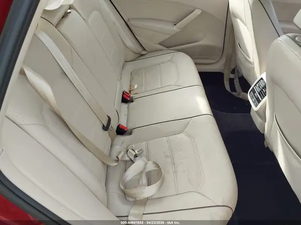 1VWGT7A3XHC078445 2017 VOLKSWAGEN PASSAT - Image 8