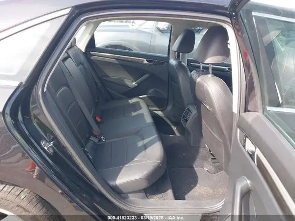 1VWHM7A37HC048482 2017 VOLKSWAGEN PASSAT - Image 8
