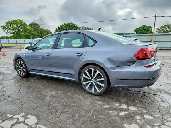 1VWJM7A30JC038741 2018 VOLKSWAGEN PASSAT - Image 2