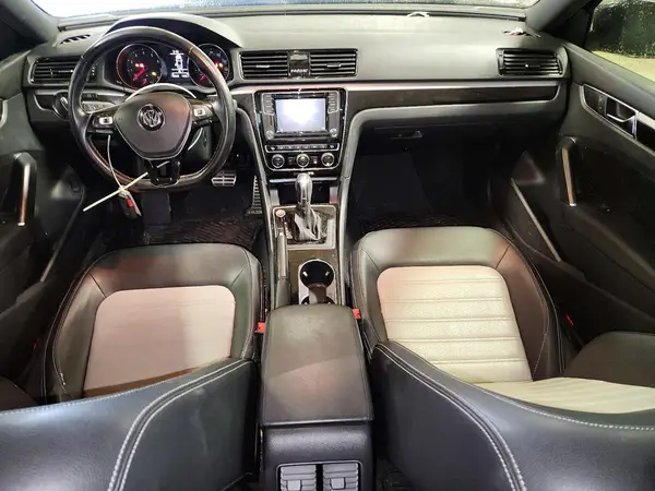 1VWJM7A31JC039333 2018 VOLKSWAGEN PASSAT - Image 8