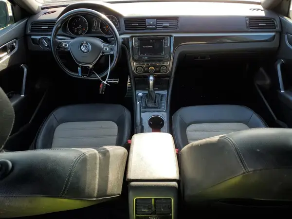 1VWJM7A32JC028342 2018 VOLKSWAGEN PASSAT - Image 8