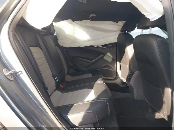 1VWJM7A32JC040295 2018 VOLKSWAGEN PASSAT - Image 8
