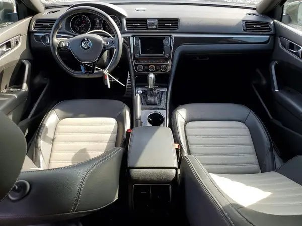 1VWJM7A32JC040569 2018 VOLKSWAGEN PASSAT - Image 8