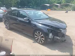 1VWJM7A32JC049790 2018 VOLKSWAGEN PASSAT