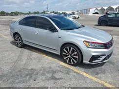 1VWJM7A32JC051183 2018 VOLKSWAGEN PASSAT
