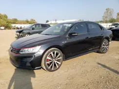 1VWJM7A33JC032710 2018 VOLKSWAGEN PASSAT