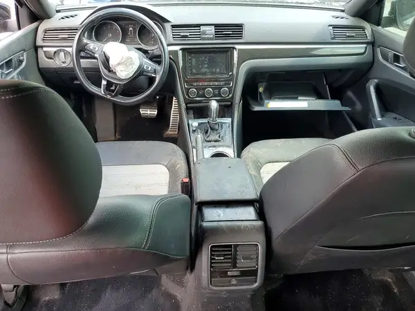1VWJM7A33JC036935 2018 VOLKSWAGEN PASSAT - Image 8