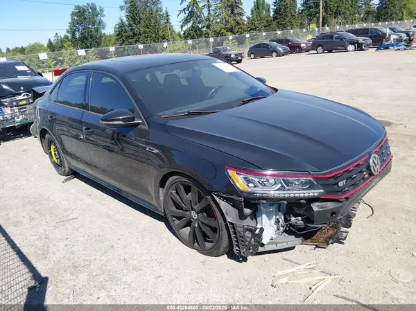 1VWJM7A34JC029654 2018 VOLKSWAGEN PASSAT - Image 1