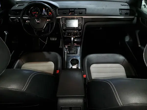 1VWJM7A35JC030442 2018 VOLKSWAGEN PASSAT - Image 8