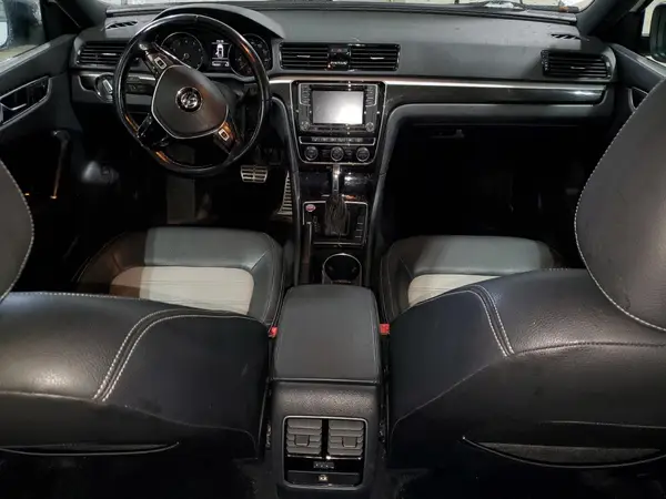 1VWJM7A35JC039934 2018 VOLKSWAGEN PASSAT - Image 8