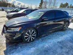 1VWJM7A36JC032569 2018 VOLKSWAGEN PASSAT