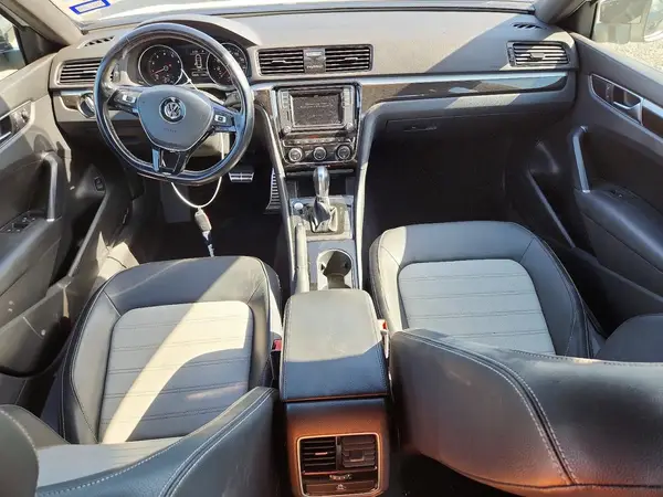 1VWJM7A36JC035522 2018 VOLKSWAGEN PASSAT - Image 8