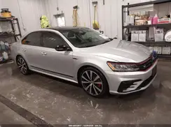 1VWJM7A38JC047638 2018 VOLKSWAGEN PASSAT