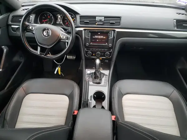1VWJM7A39JC034106 2018 VOLKSWAGEN PASSAT - Image 8