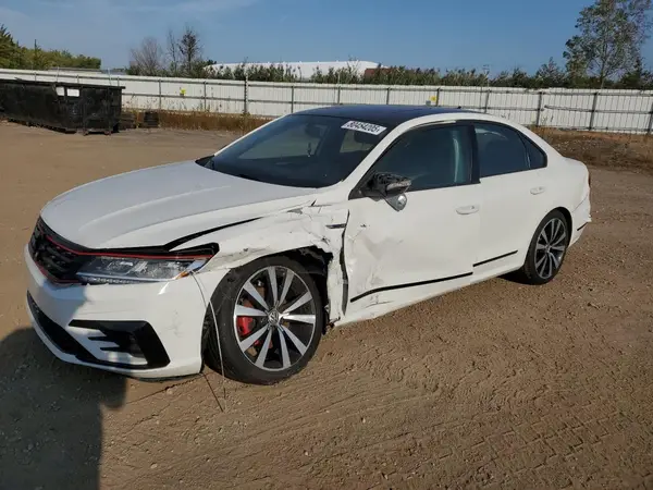 1VWJM7A39JC036860 2018 VOLKSWAGEN PASSAT - Image 1