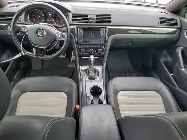 1VWJM7A3XJC025186 2018 VOLKSWAGEN PASSAT - Image 8