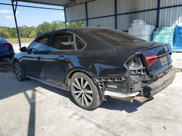 1VWJM7A3XJC037760 2018 VOLKSWAGEN PASSAT - Image 2