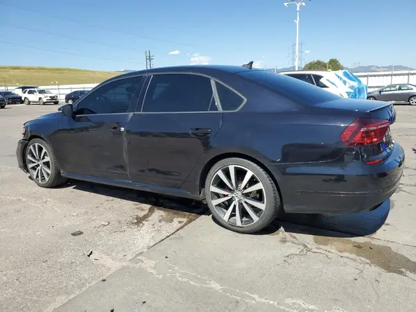 1VWJM7A3XJC038262 2018 VOLKSWAGEN PASSAT - Image 2