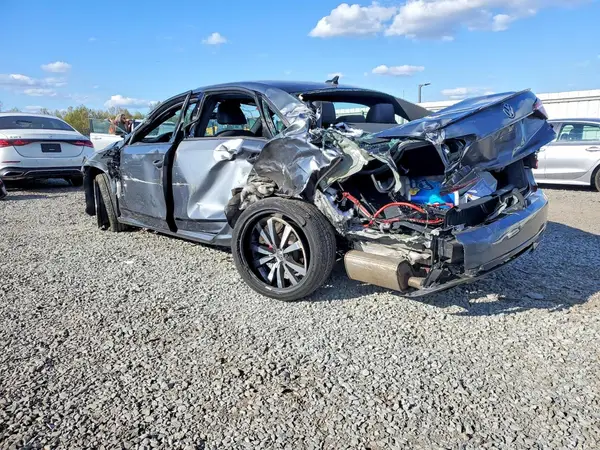 1VWJM7A3XJC041047 2018 VOLKSWAGEN PASSAT - Image 2
